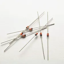Стабилитрон (диод Зенера) BZX55C 8V2 - 10 шт.